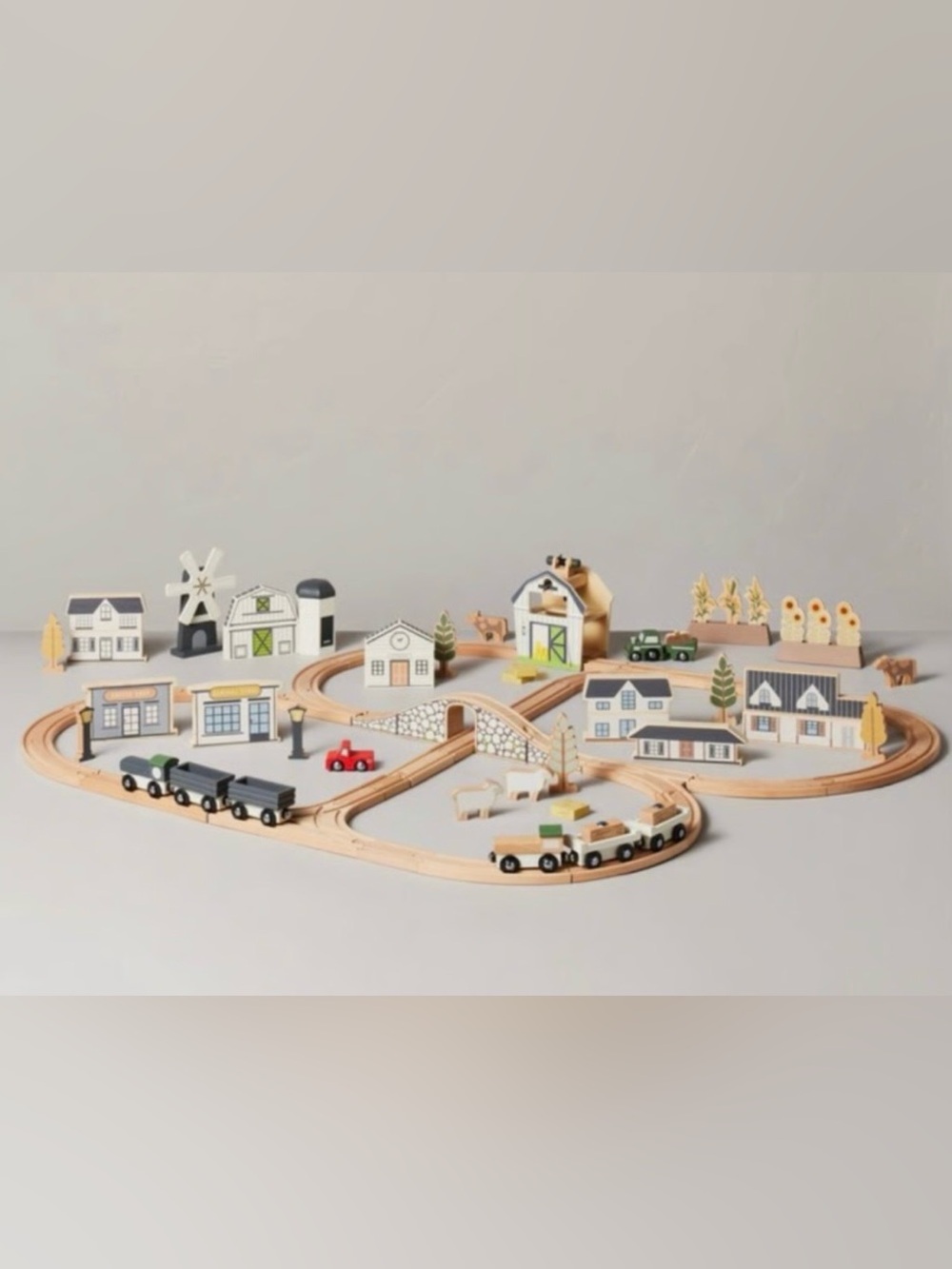 NEW Hearth & Hand with Magnolia Toy Train Track Set 84pc Ages 3 and up